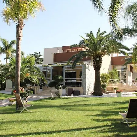 Colonna & Aparthotel